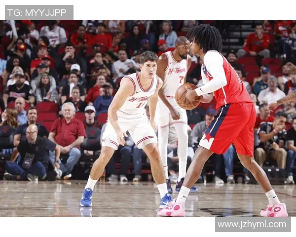 2006年火箭队与76人队激战回顾：经典对决与精彩瞬间的深度解析